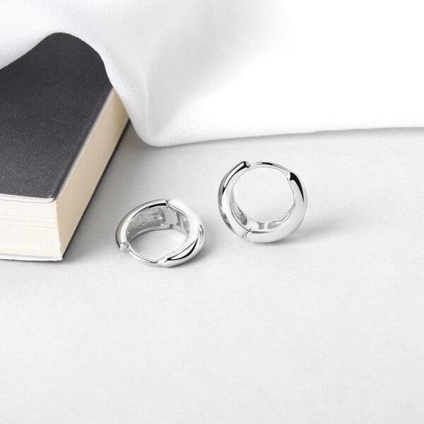 Silver spalva Silver spalva