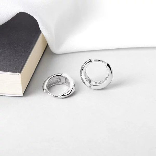 Silver spalva Silver spalva