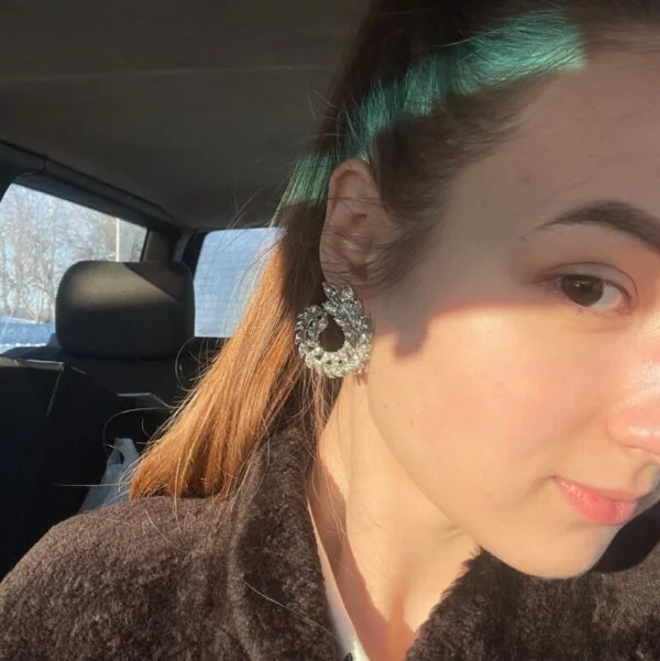 Dirbtinio brangakmenio dideli apvalūs auskarai-10 Dirbtinio brangakmenio dideli apvalūs auskarai-10