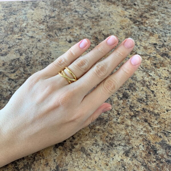 Sidabrinis elegantiškas persipinusių juostų žiedas-2 Sidabrinis elegantiškas persipinusių juostų žiedas-2