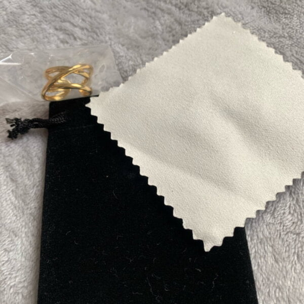 Sidabrinis elegantiškas persipinusių juostų žiedas-8 Sidabrinis elegantiškas persipinusių juostų žiedas-8