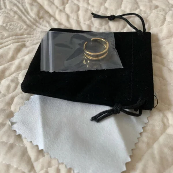 Sidabrinis madingas apvalus žiedas-8 Sidabrinis madingas apvalus žiedas-8