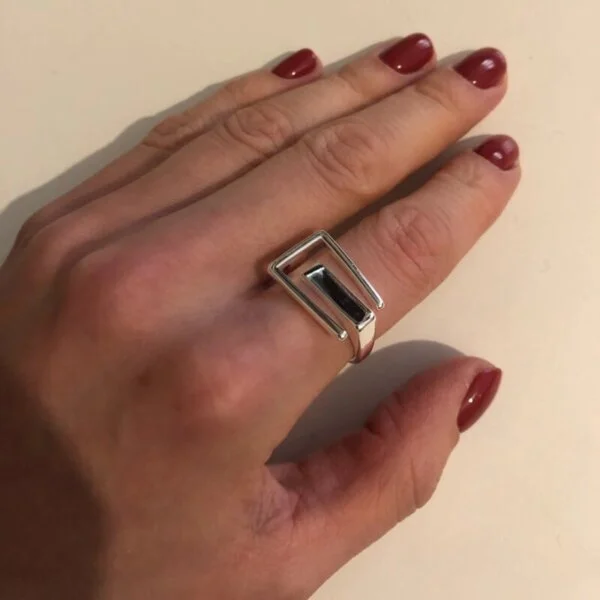 Sidabrinis stačiakampio formos žiedas-6.2 Sidabrinis stačiakampio formos žiedas-6.2