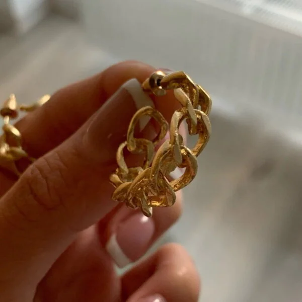 Auksinės spalvos dideli ovalo formos auskarai-2 Auksinės spalvos dideli ovalo formos auskarai-2