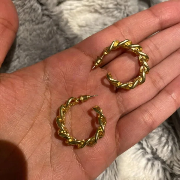 Auksinės spalvos dideli ovalo formos auskarai-3 Auksinės spalvos dideli ovalo formos auskarai-3