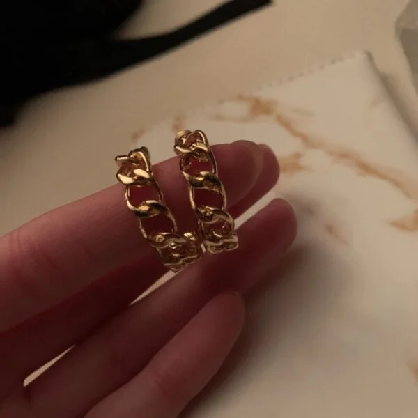 Auksinės spalvos dideli ovalo formos auskarai-4 Auksinės spalvos dideli ovalo formos auskarai-4