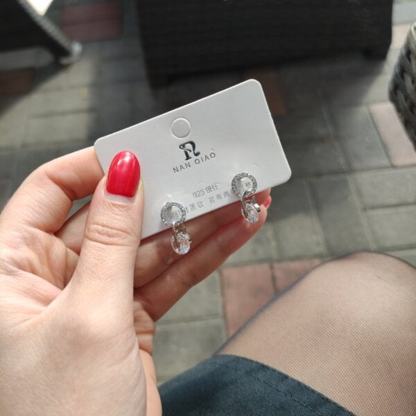 Korėjietiško stiliaus apvalios formos minimalistiniai auskarai su kubinio cirkonio kristalais-4 Korėjietiško stiliaus apvalios formos minimalistiniai auskarai su kubinio cirkonio kristalais-4