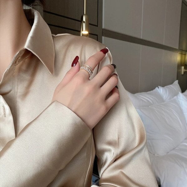 Prabangus cirkonio ir aukso žiedas-4 Prabangus cirkonio ir aukso žiedas-4