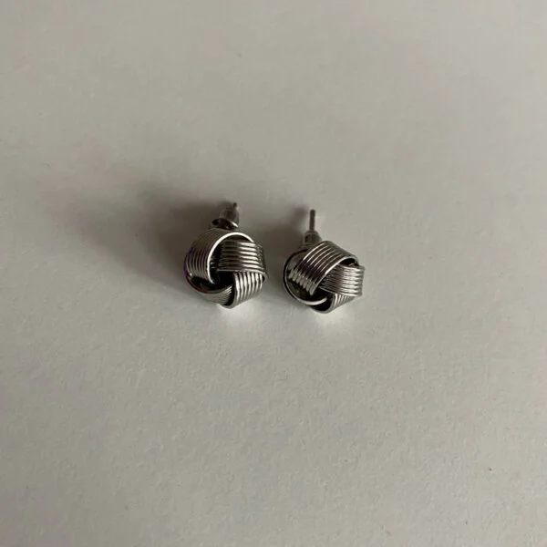 auskarai-oreiles-stud-earrings-8 auskarai-oreiles-stud-earrings-8