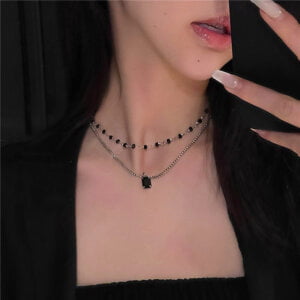 pakabukas-black-gem-necklace-pendant-1