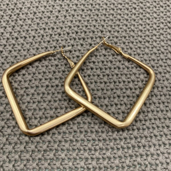 auskarai-squared-stud-earrings-04 auskarai-squared-stud-earrings-04