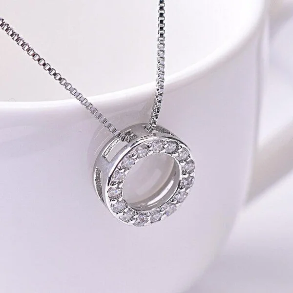 pakabukas-brilliant-circle-necklace-pendant-01 pakabukas-brilliant-circle-necklace-pendant-01
