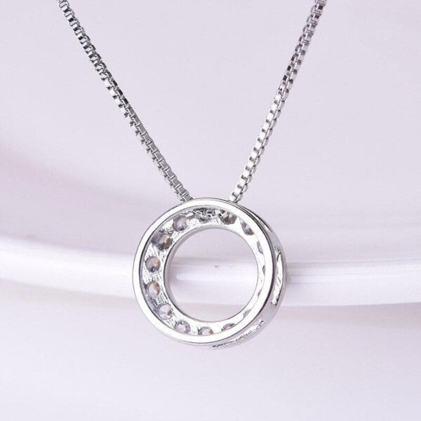 pakabukas-brilliant-circle-necklace-pendant-03 pakabukas-brilliant-circle-necklace-pendant-03