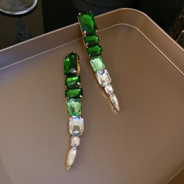 auskarai-stud-earrings-maira-02 auskarai-stud-earrings-maira-02