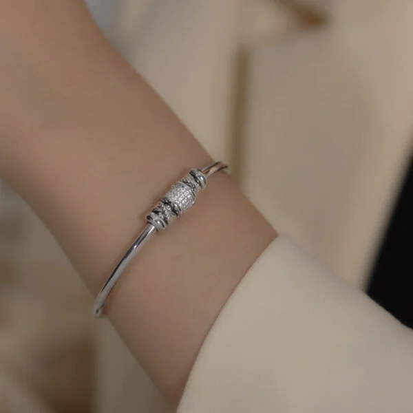 apyranke-bracelet-freesia-02 apyranke-bracelet-freesia-02