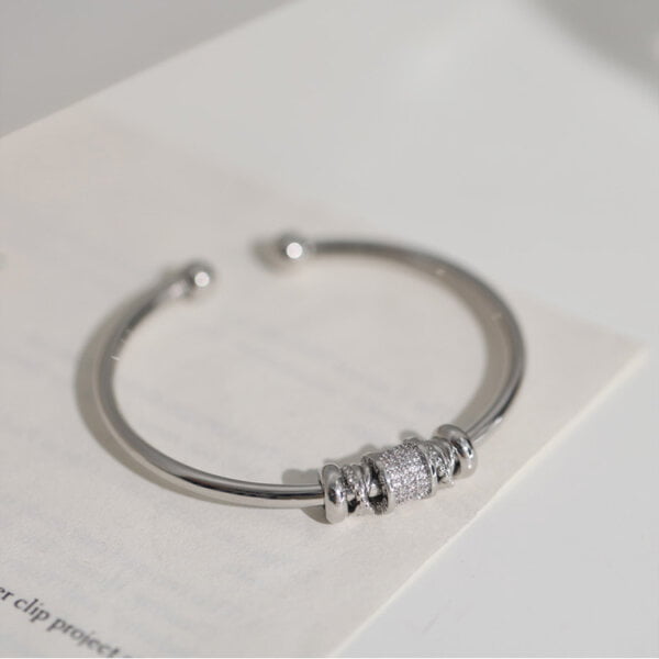 apyranke-bracelet-freesia-06 apyranke-bracelet-freesia-06