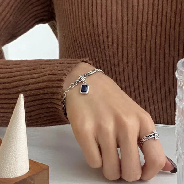 apyranke-bracelet-gaura-01