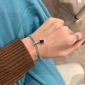 apyranke-bracelet-gaura-02