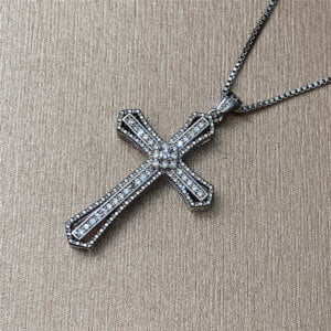 pakabukas-necklace-pendant-criss-cross-04