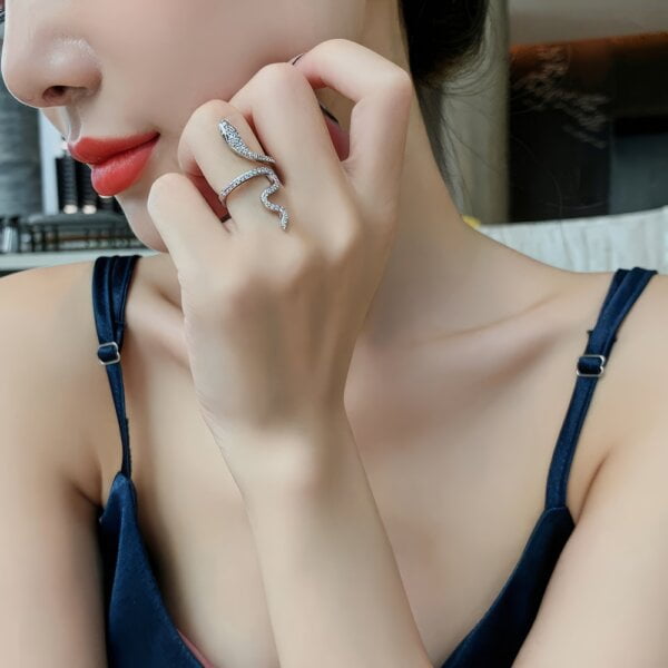 ziedas-ring-snaky-02 Žiedas „Snaky“