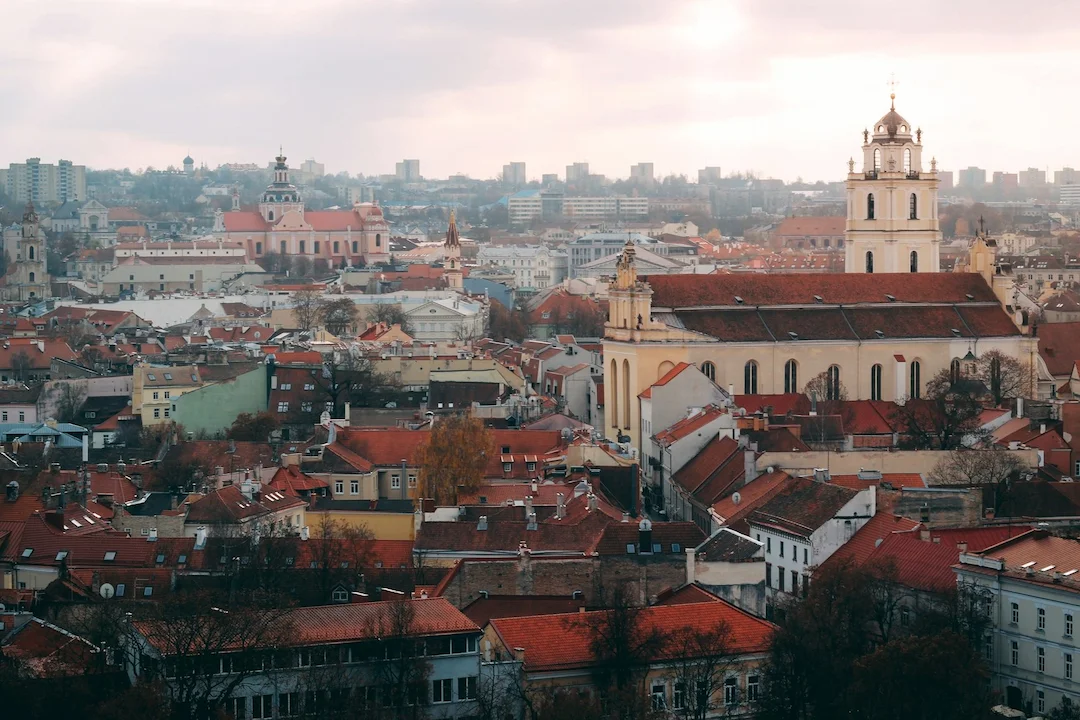 Vilniaus senamiestis – baroko architektūros panorama iš Gedimino pilies